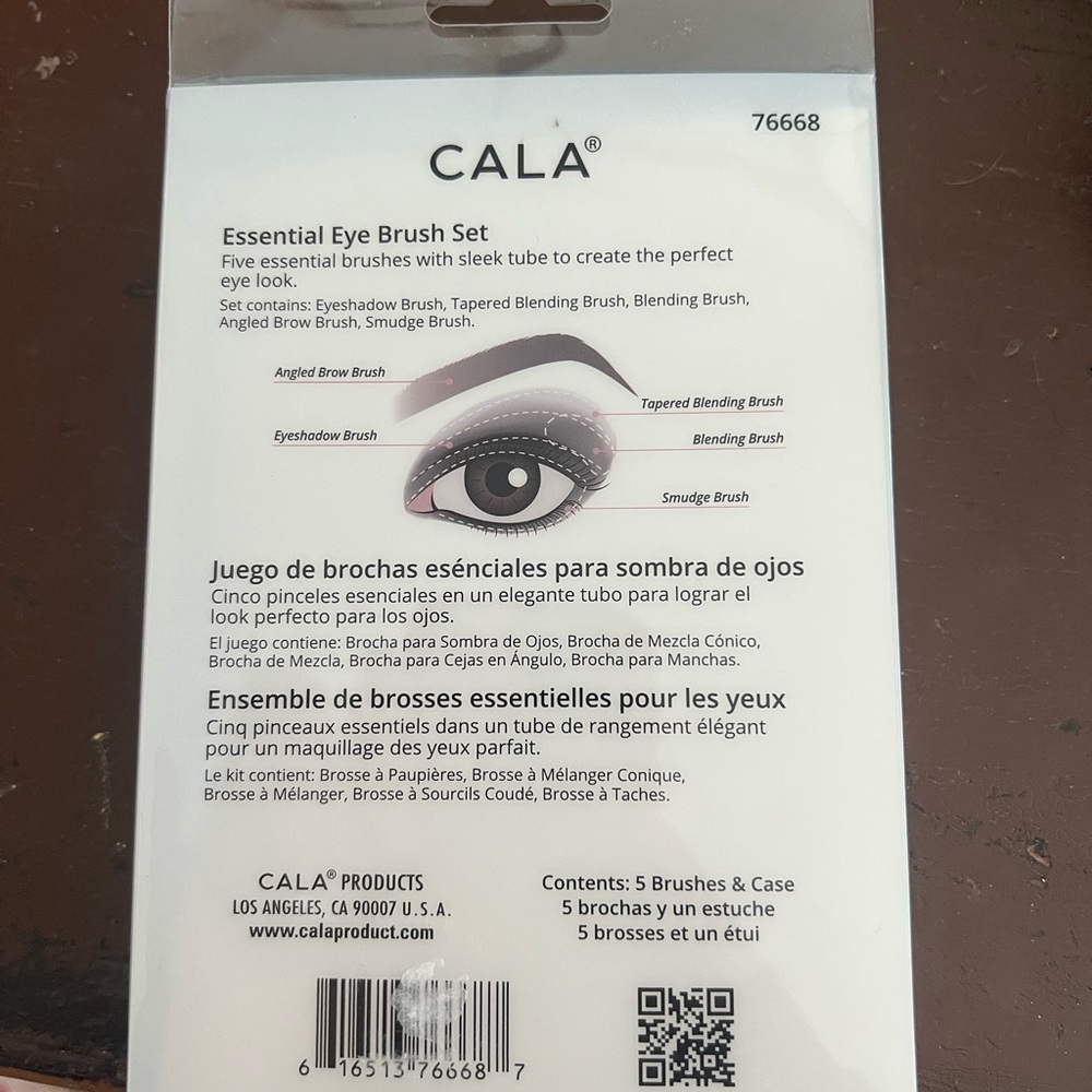 Makeup Brushes by CALA Eye Need It Essential Eye Kit - Picture 2 of 2